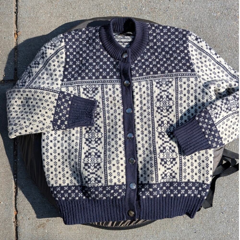 SOLD Vintage Geiger Wool Knit Cardigan - Size Medium